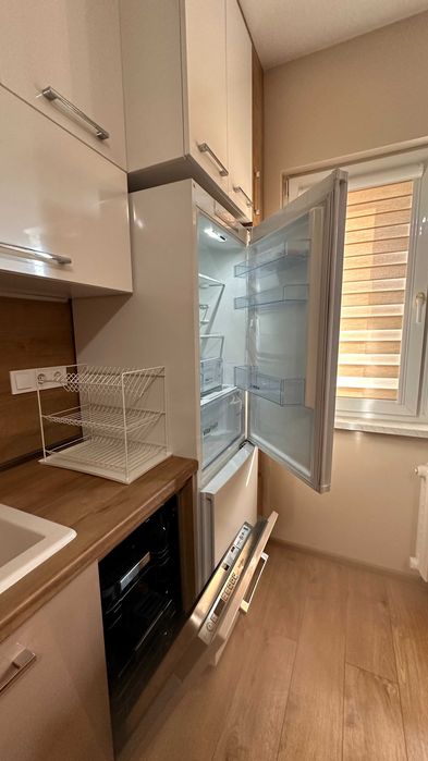 Дава се под наем Тристаен апартамент в Пловдив, Изгрев - 70 кв.м за 408 € - Снимка #7