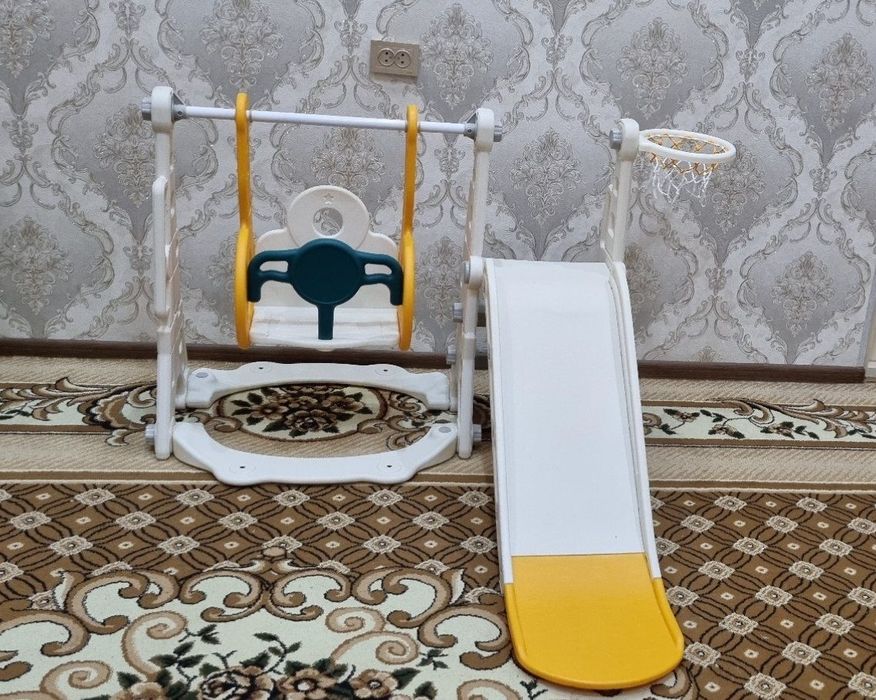 Detskiy gorka kachelya