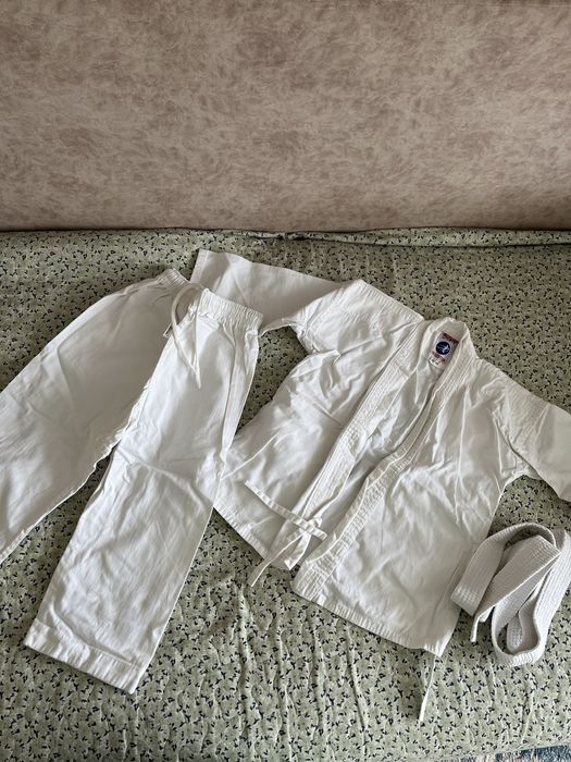 Кимоно белые для спорта