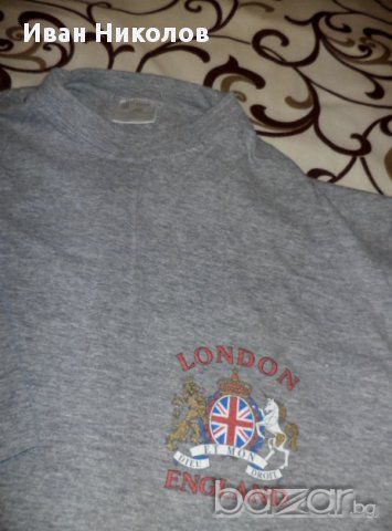 тениска с емблема
