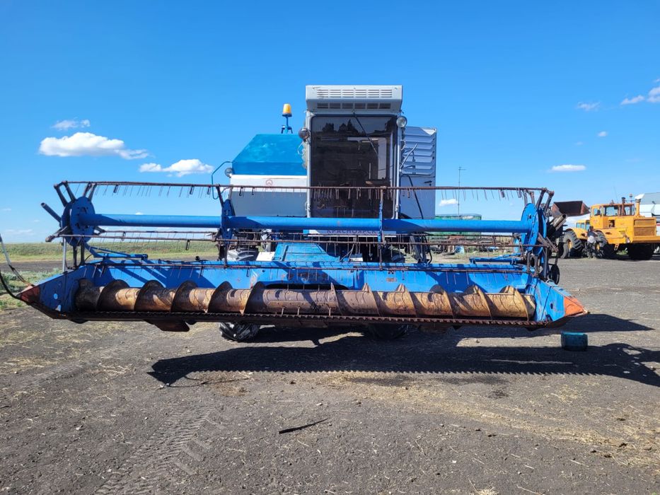 Продам комбаин 4,5 млн тенге