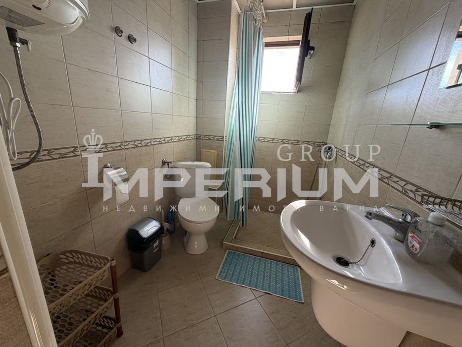 Двустаен обзаведен апартамент под наем в района на кв. Левски, гр. Ва