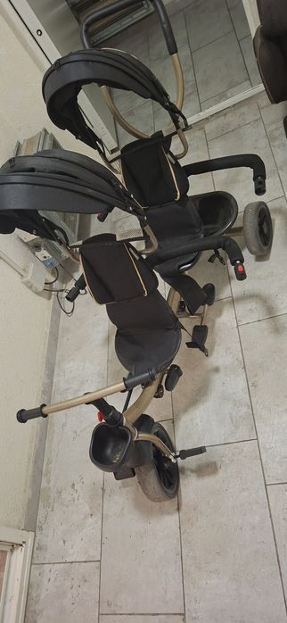 Chipolino Hip Hop, Tricicletă  Pentru doi Copii Cu Mâner Pentru Părinți