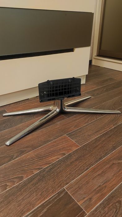 Оригинальная подставка Samsung UE46ES7507 — ножки с основанием
