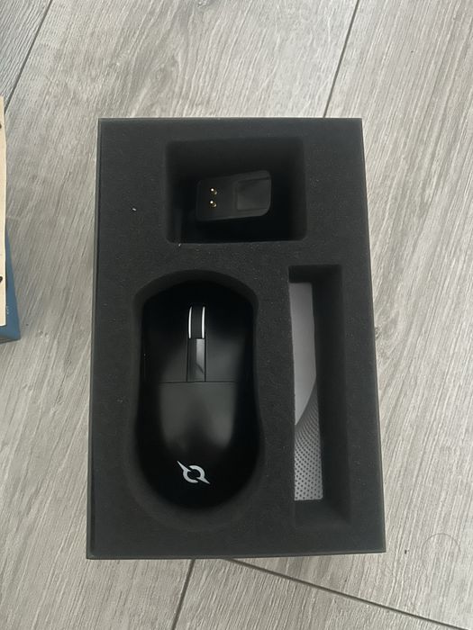 Mouse gaming aqirys zephir wireless