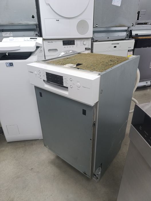 Съдомиялна машина за Вграждане BOSCH