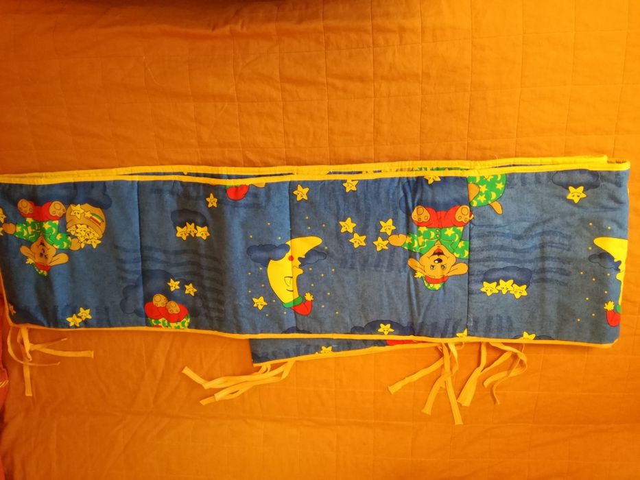 Păturică bebe si protecție patut