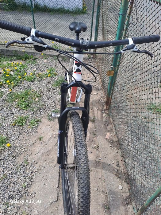 Vind bicicleta în perfecta stare de funcționare