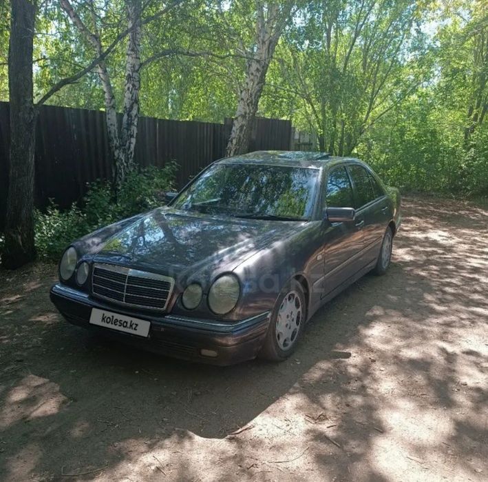 Продам мерседес 210