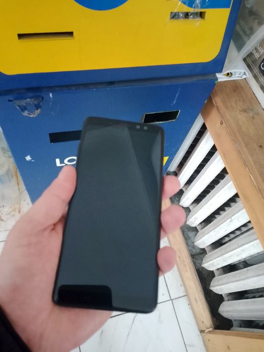 Samsung A8+ идеальное состояние