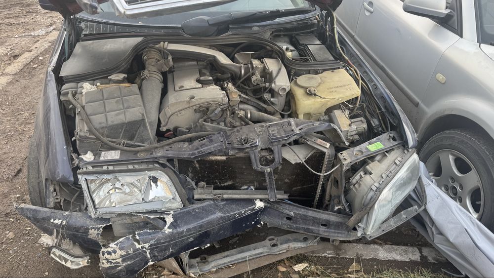 Мерседес с220 продаю