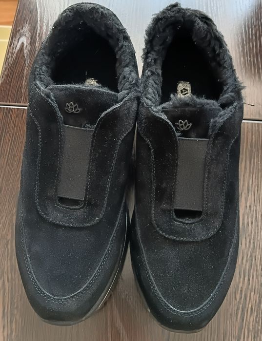 Зимние кроссовки 39 рр