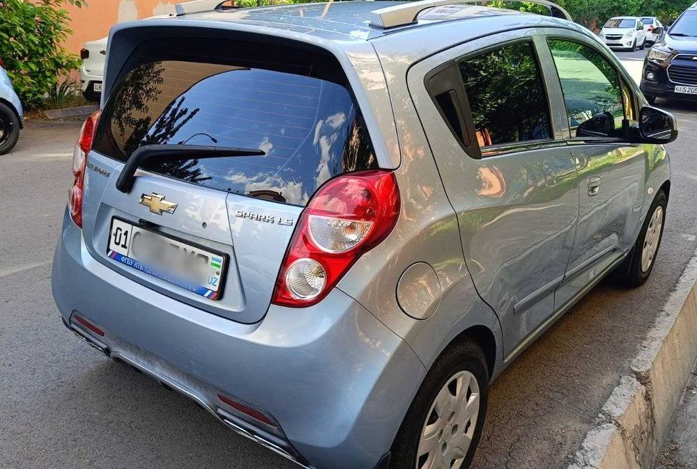 Сhevrolet Spark 2015 автомат