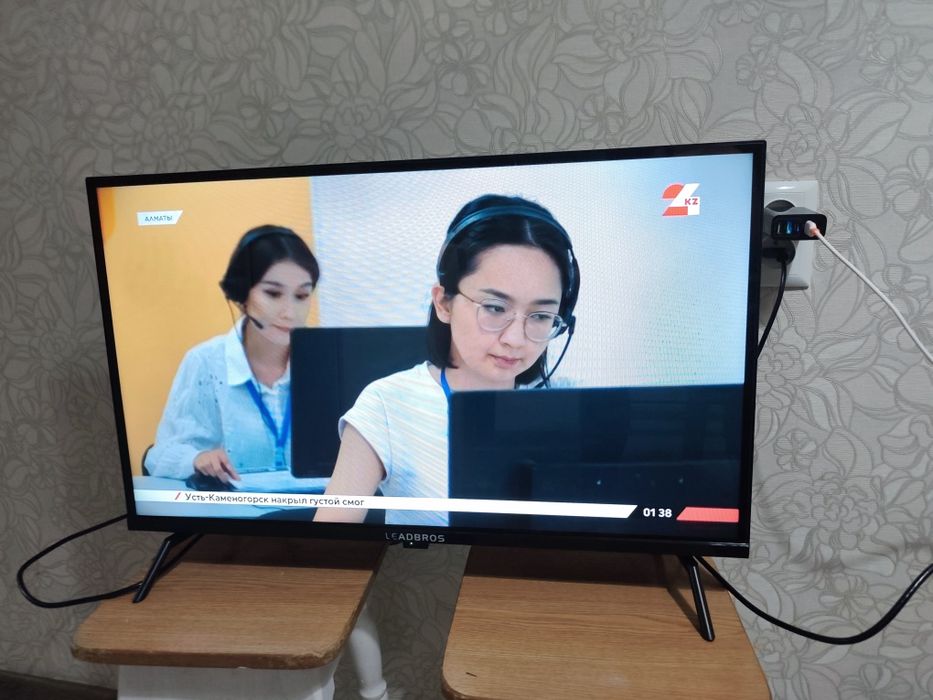 Телевизор Смарт 82 см диагональ