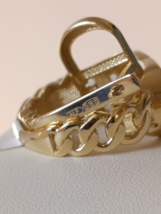 Золотая кольцо Итальянский бренд Christian Dior, производство Турция