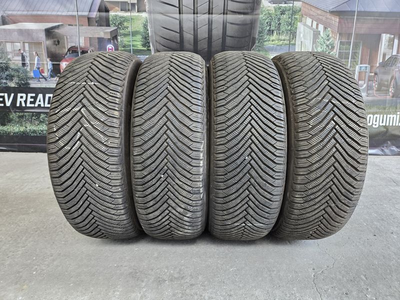 235/60/18 MICHELIN 4бр