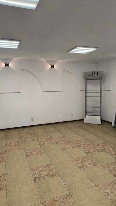 Продам помещение коммерческого назначения Гагарина 16А - Mehr