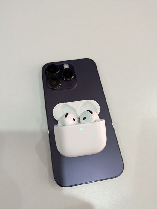 iPhone 14pro + airpods 4