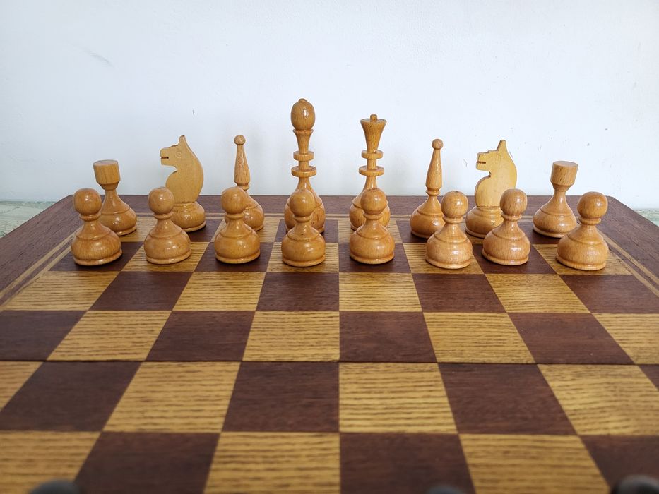 #5 Стар  Шах и табла