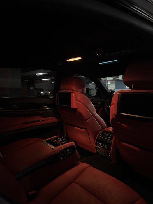 Продаётся BMW 740Li