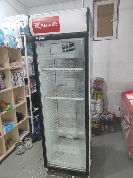 Холодильник для магазина