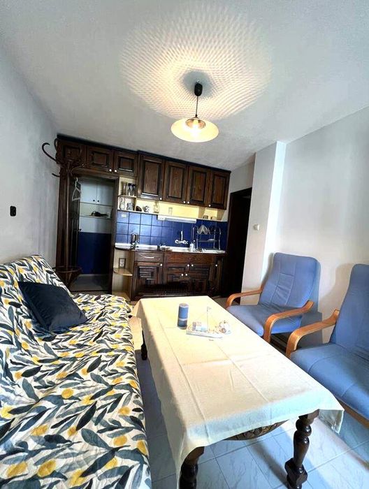 Дава се под наем Двустаен апартамент в Бургас, Възраждане - 56 кв.м за 331.5 € - Снимка #1