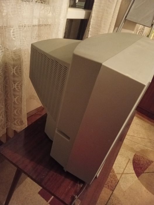 Телевизор TOSHIBA диагонал 53 см