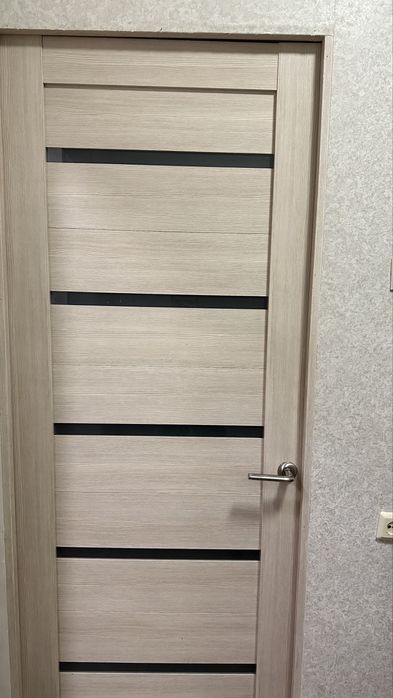 Двери межкомнатные бу