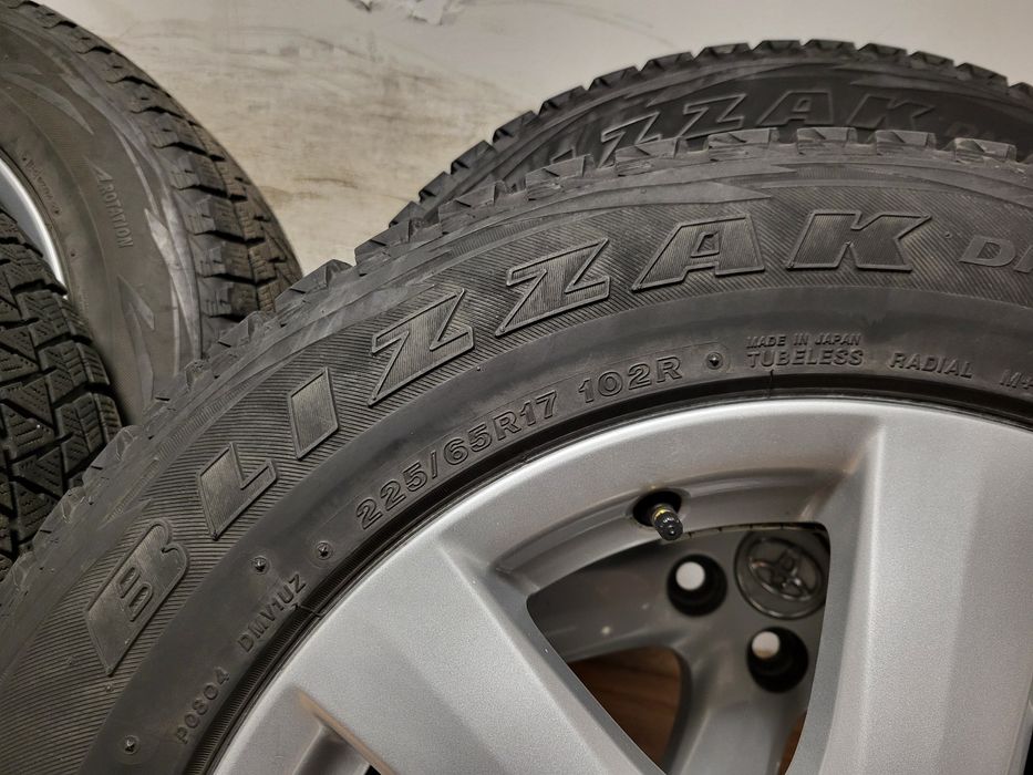 Toyota 17" 5x114,3 RAV 4 оригинални лети джанти Тойота 225/65/17