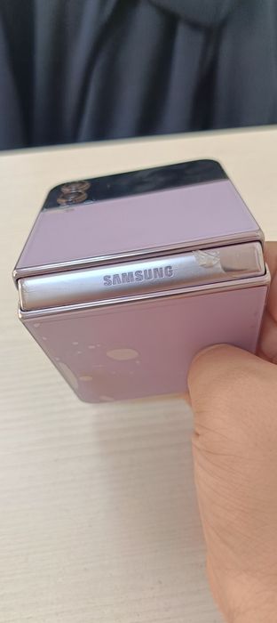 Samsung Z flip 4