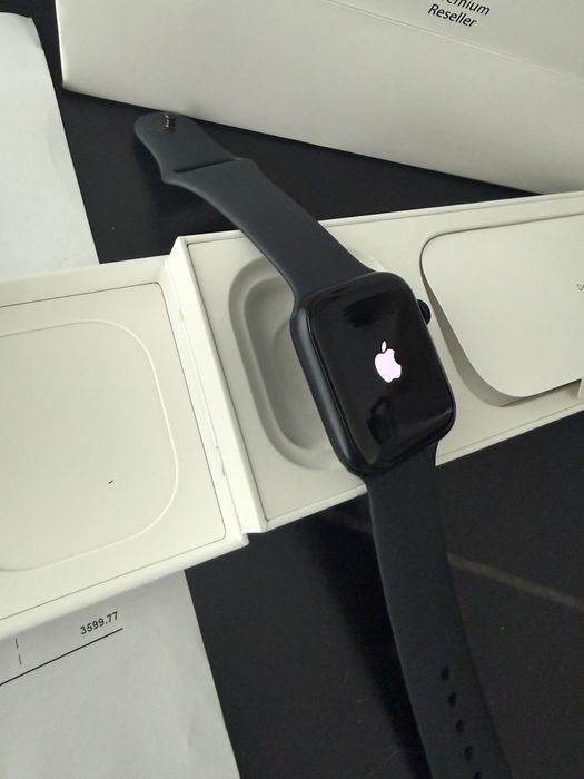 Apple watch SE 3 gps 44 mm midnight aluminium case