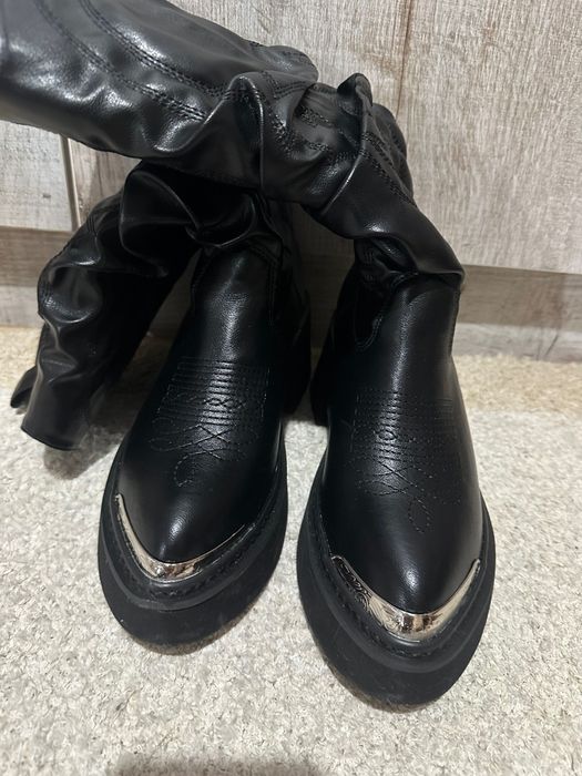 Дамски ботуши нови