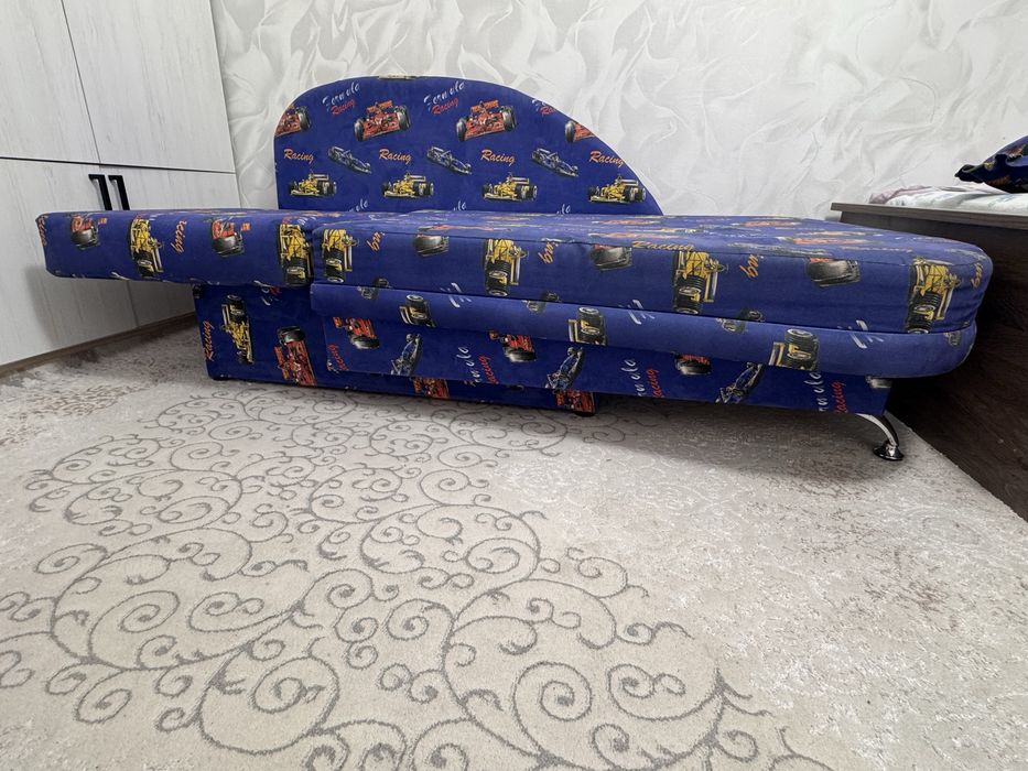 Продам тахту б/у