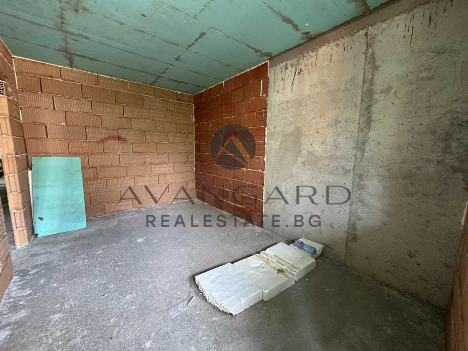 Продава се Четиристаен апартамент в Пловдив, Кършияка - 135 кв.м за 943 €/кв.м - Снимка #4