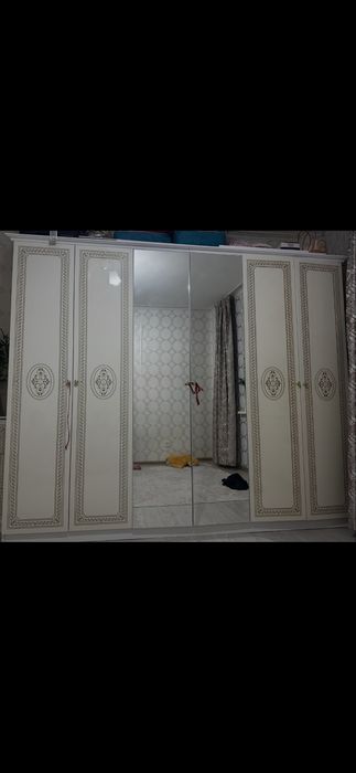 Срочно спальный шкаф сатылады.
