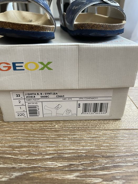 Geox кожени сандали 33 номер