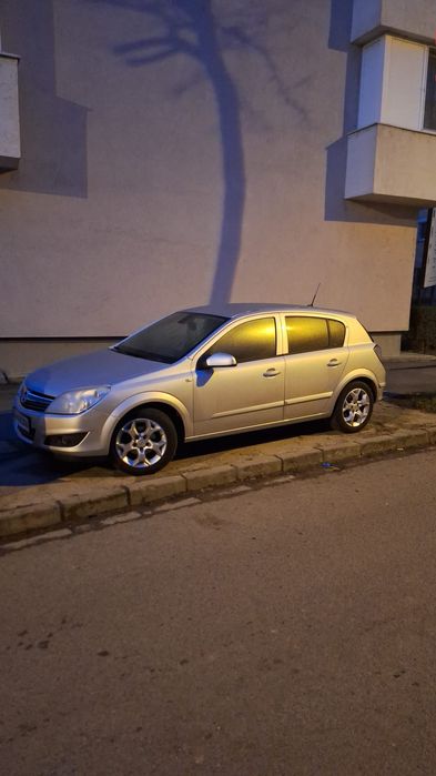 Opel astra H 1.6/105 cai benzina
