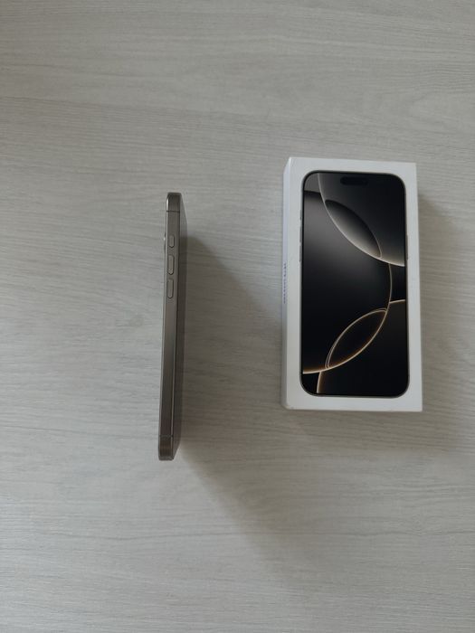 IPhone 16 Pro Max 256GB Серебристый цвет