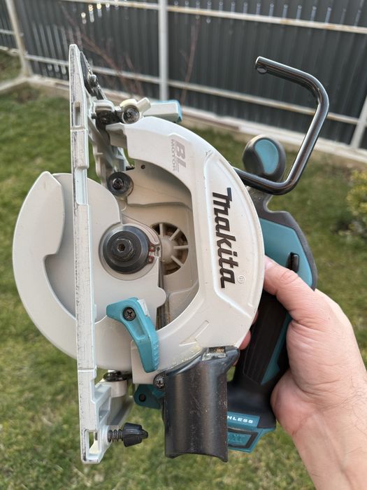 Circular de mana Makita 18v defect