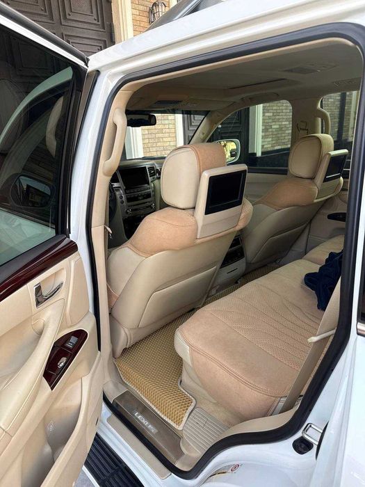 Продается Lexus 570 LX Sport