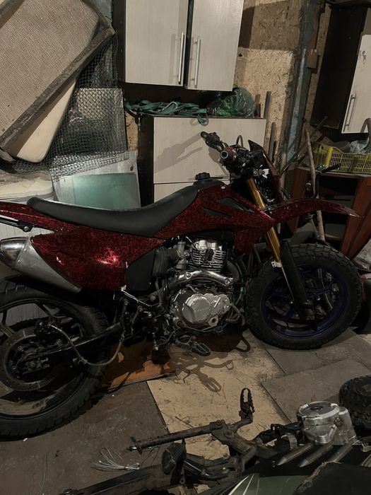 Мотоцикл эндуро 250