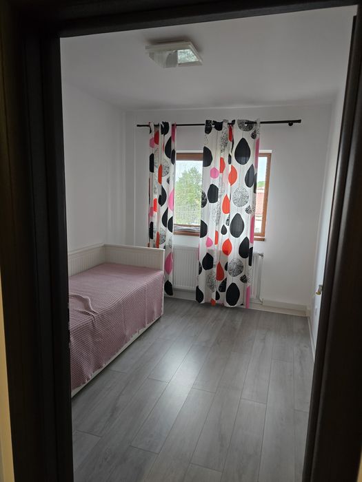 Apartament 3 camere, 2 dormitoare + bucătărie open space