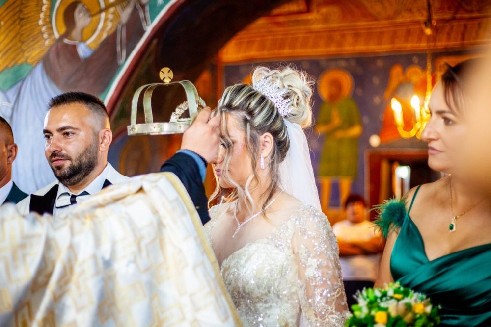 Vand rochie de mireasa