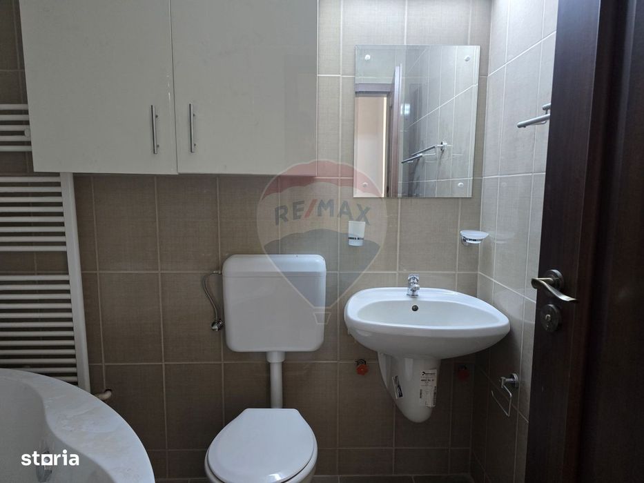 Vila / Pensiune / Camin / Azil seniori, zona superba Moeciu, parcare