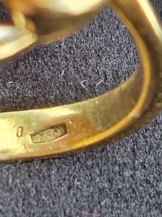 Inel veci aur de 18k si diamant natural