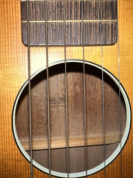 Chitara ukulele Bruko cu 6 corzi made in Germany