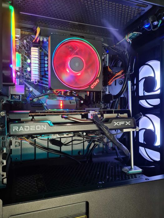 Геймърски компютър AMD Ryzen 5 3400G, RAM 8GB и Nvme 512GB+1000 HDD