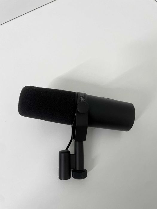 Микрофон Shure SM7B черный