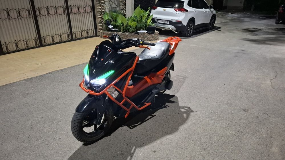 N max 150³ скутер