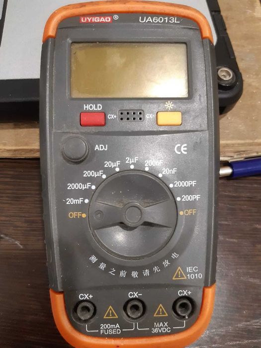 Продам измеритель емкости конденсаторов 2000т